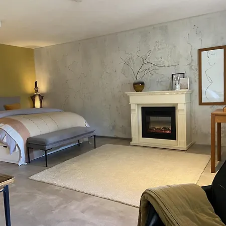 公寓 Exklusiver Souterrain - Zentral, Ruhig Mit Grosser Terrasse, Bergblick Und Privaten Sauna Zzgl