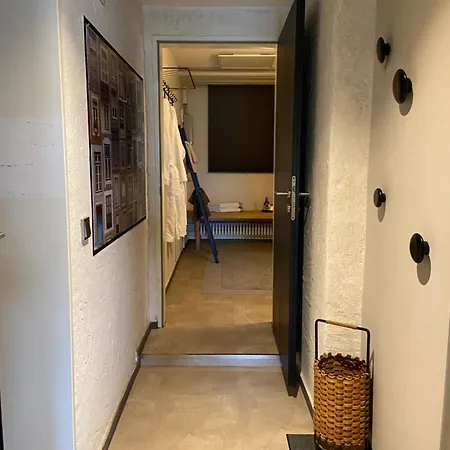 Exklusiver Souterrain - Zentral, Ruhig Mit Grosser Terrasse, Bergblick Und Privaten Sauna Zzgl Apartmán *