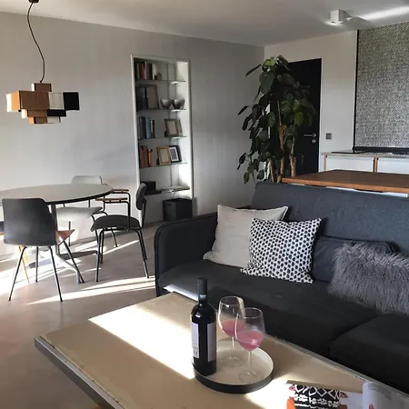 شقة Exklusiver Souterrain - Zentral, Ruhig Mit Grosser Terrasse, Bergblick Und Privaten Sauna Zzgl *